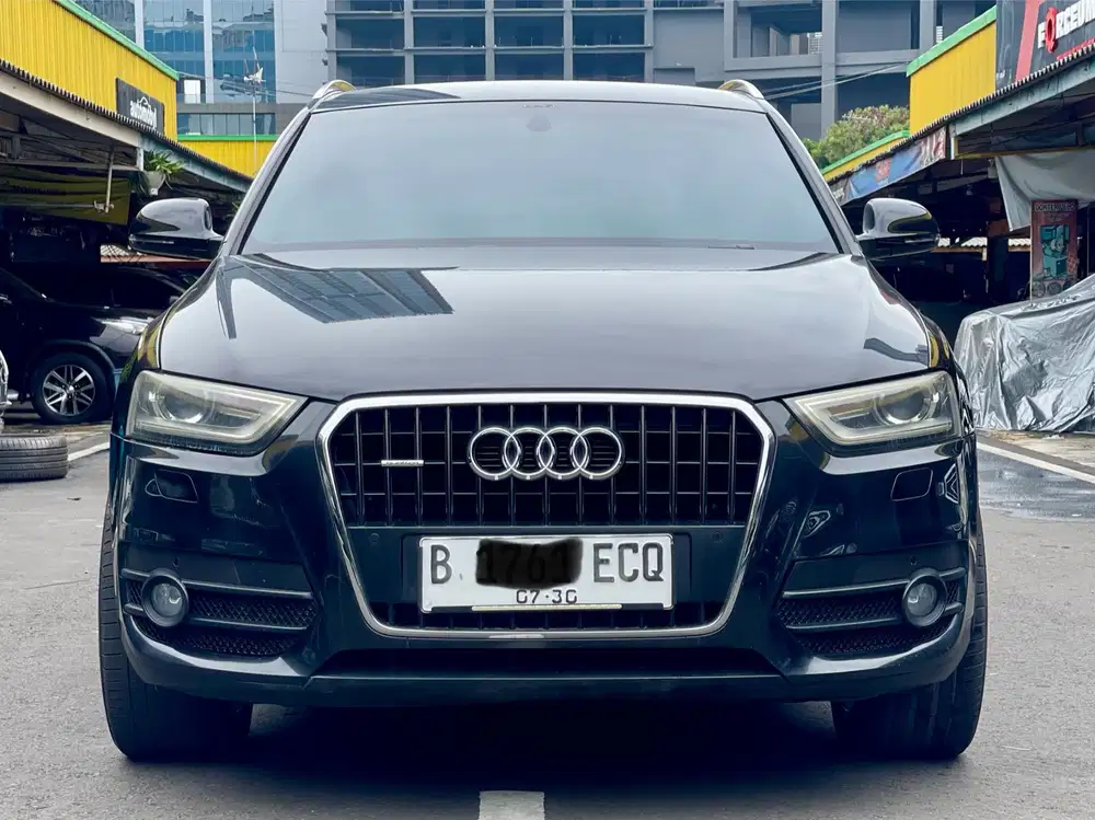 AUDI Q3 2.0 TFSI AT HITAM 2014