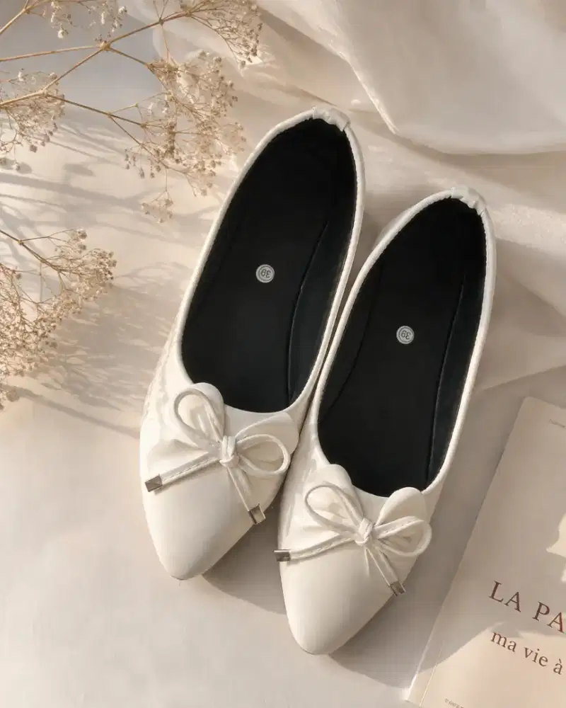 Flatshoes wanita