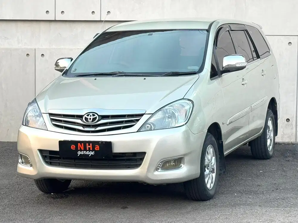 Innova G Bensin Matic 2010