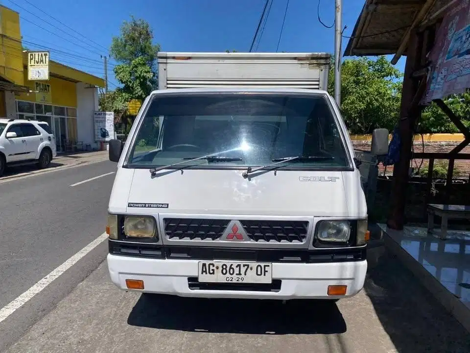 Mitsubishi L300 Box 2010 Ginuk bisa tukar tambah sekoto badas kediri