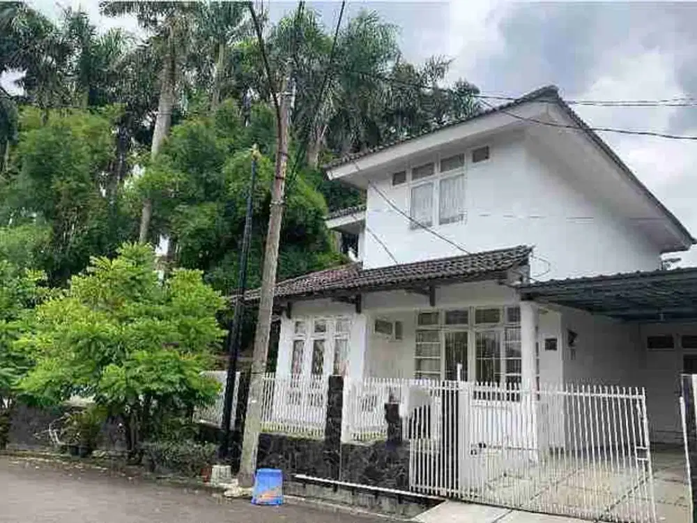 Dijual turun harga rumah vintage bebas banjir