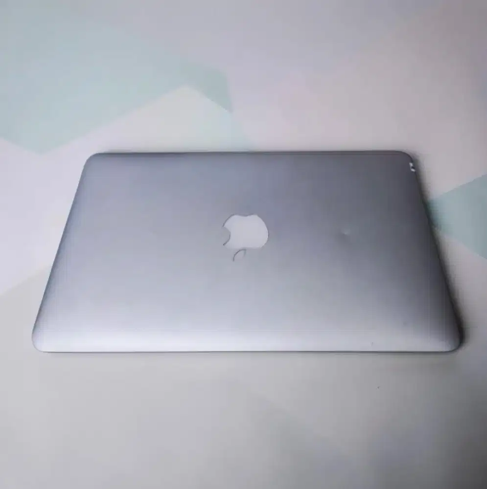 MacBook Air 11 Inch 2012 Masih Awet