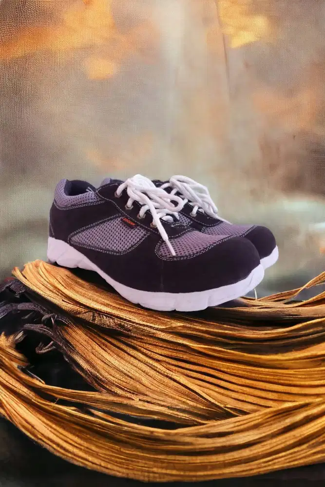 Asli Sepatu safety lokal Cilacap
