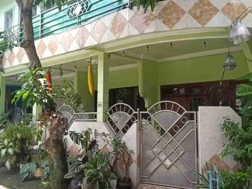 dijual rumah mewah murah dekat unipma madiun