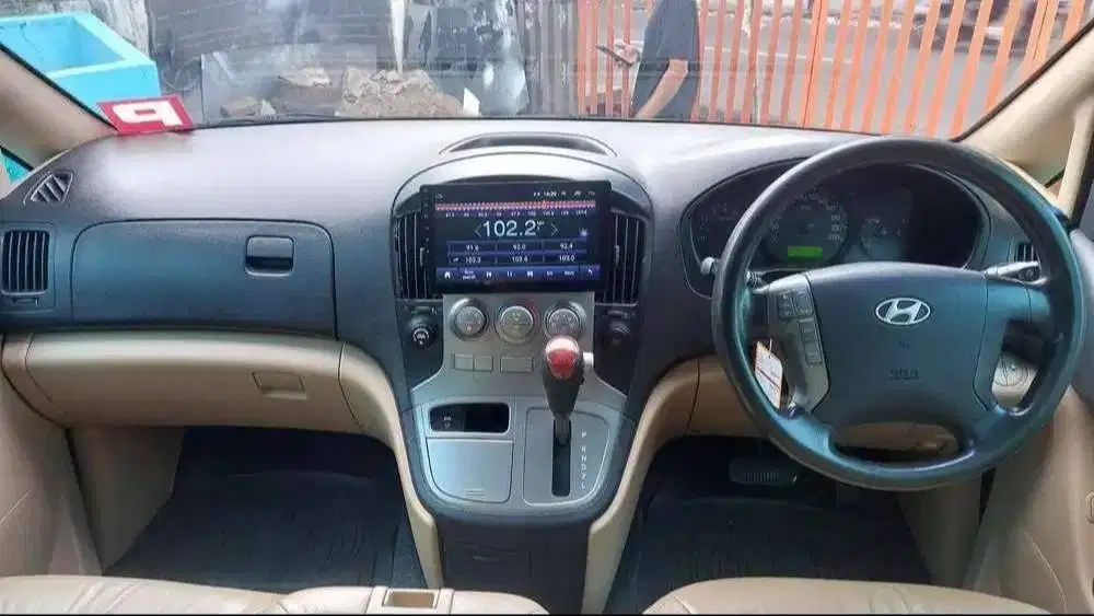 hyundai h-1 (2009)