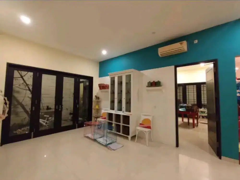 AUD.A013 Rumah Mewah Strategis di Mayjend Sungkono, Ciputra World Siap Huni