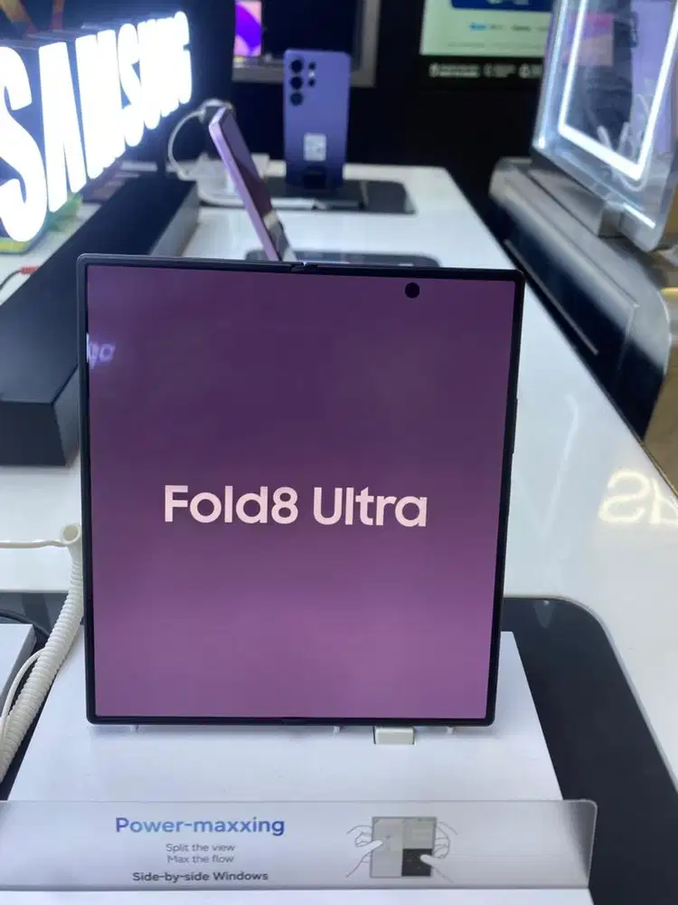 Galaxy Z Fold 8