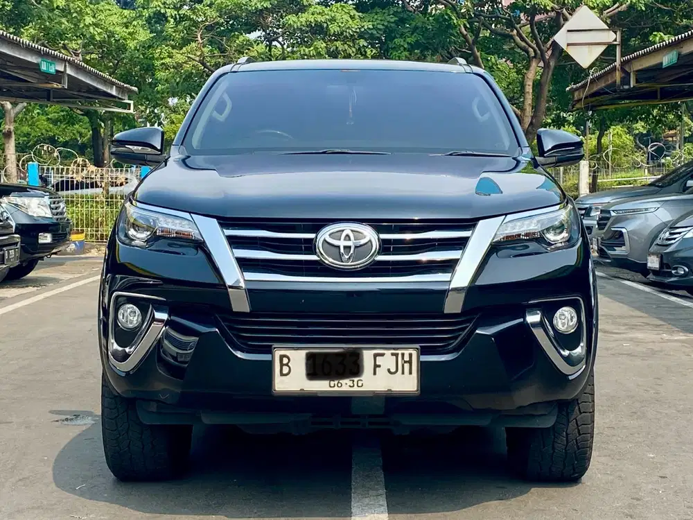 FORTUNER VRZ 2.4 AT HITAM 2020