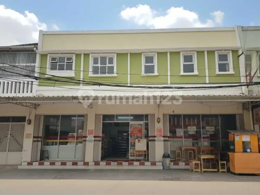 Dijual Ruko Siap Pakai dengan Minimarket Aktif di Karawaci