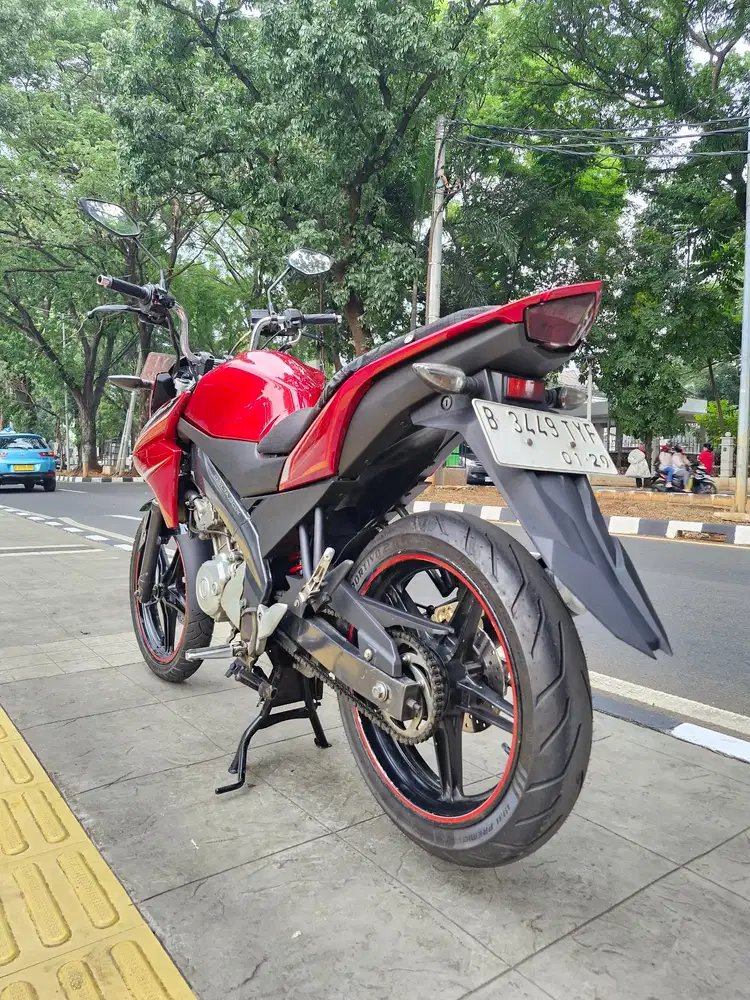 DIJUAL CASH YAMAHA VIXION NVL 150 THN 2013 PJK IDUP SIAP PAKAI
