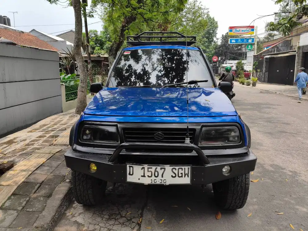 Suzuki Vitara 4x4 MT 1993 biru