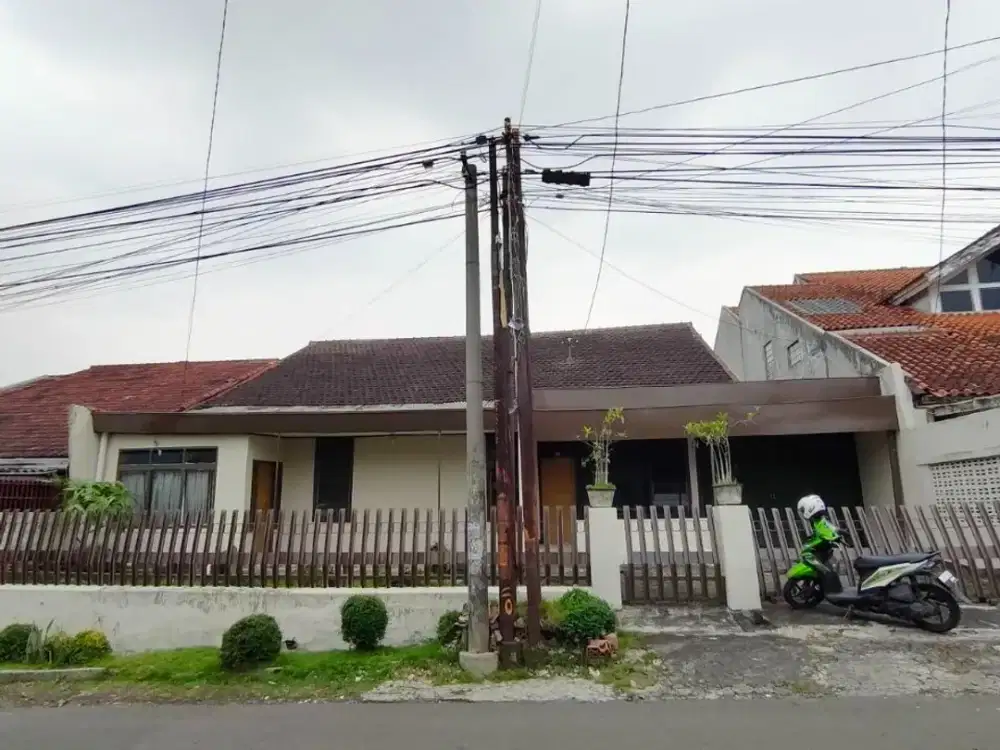 TERMURAH DI HASAN SAPUTRA RAYA TURANGGA BUAHBATU LEBAR MUKA 20m COCOK BUAT KANTOR USAHA ATAU TEMPAT TINGGAL