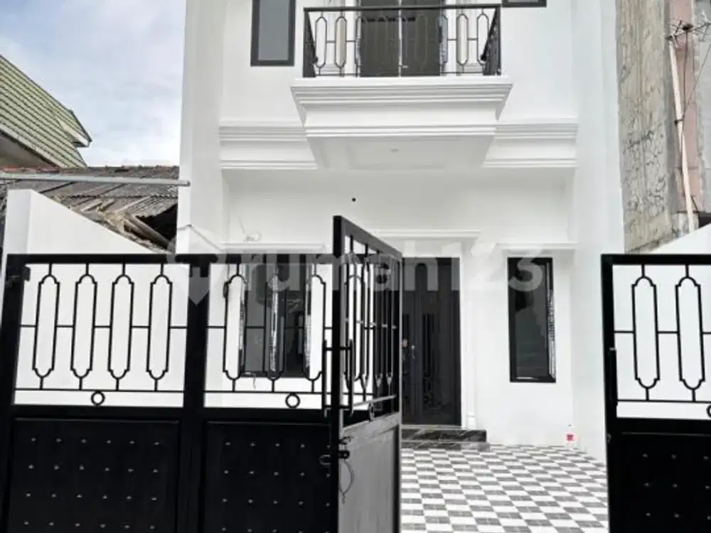 Dijual Rumah Bangunan Baru American Classic di Lembang Ciledug