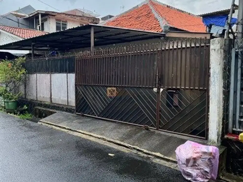 RUMAH SHM 213 m² KARTINI JAKARTA PUSAT! 1 LANTAI, 3 KT+ , 2 KM+ , KITCHEN CABINET, PAM – DEKAT MANGGA DUA, PASAR BARU & RSUD TARAKAN!