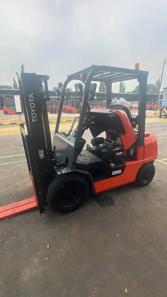 Forklift Toyota 2,5 Ton,Matic,3 Meter,1DZ-II,Seri FDZN25,Tahun 2022