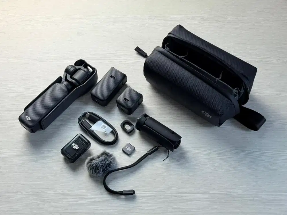 Jual DJI Osmo Pocket 3 Creator Combo