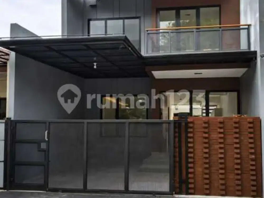 Rumah 2 Lantai Baru Renovasi Siap Huni Bebas Banjir di Bsd