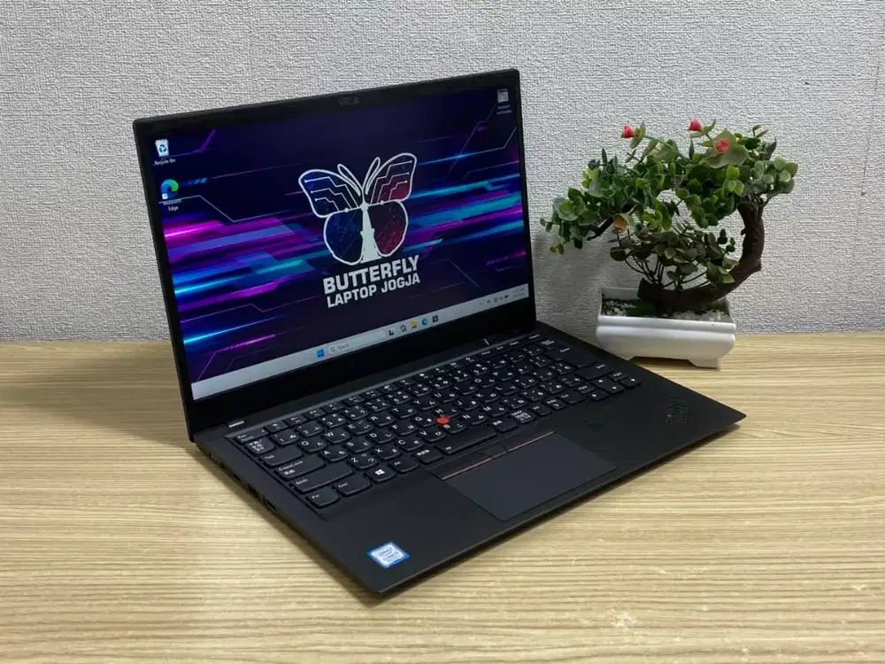 Lenovo Thinkpad X1 Carbon GEN 6 Core I7 16GB/256GB Laptop Kerja Kuliah