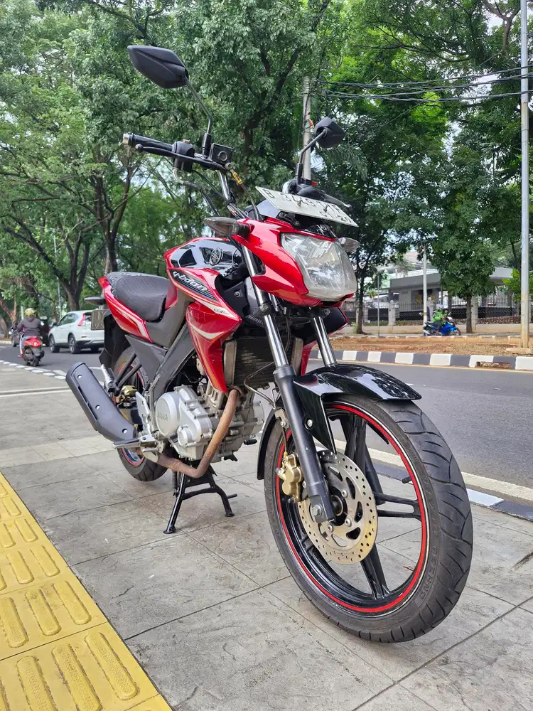 DIJUAL CASH YAMAHA VIXION NVL 150 THN 2013 PJK IDIP SIAP PAKAI
