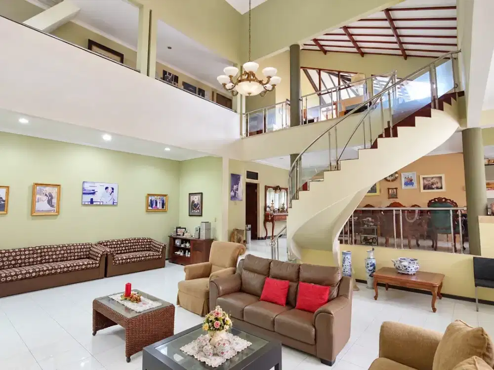 Rumah HITUNG TANAH Murah Strategis Pusat Kota di Sukamulya Pasteur, Bandung