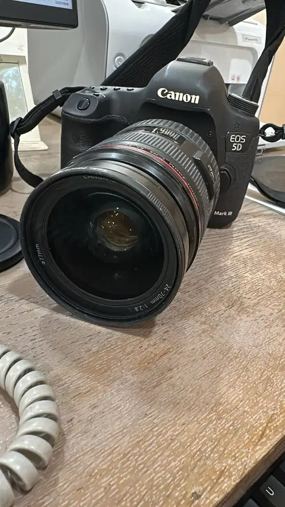 Canon EOS 5 D Mark III , second