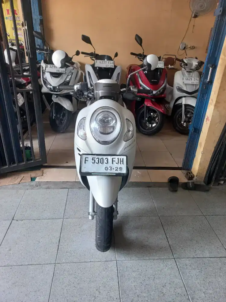 Honda scoopy prestige tahun 2024