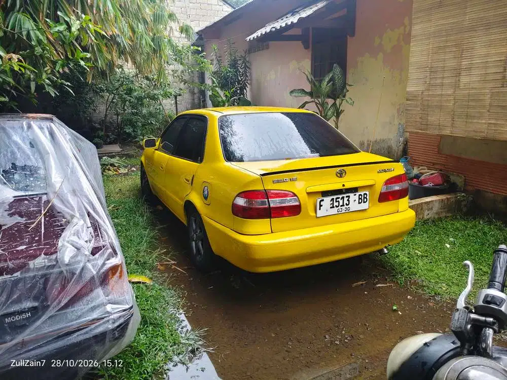 Toyota Corolla 2000 Bensin