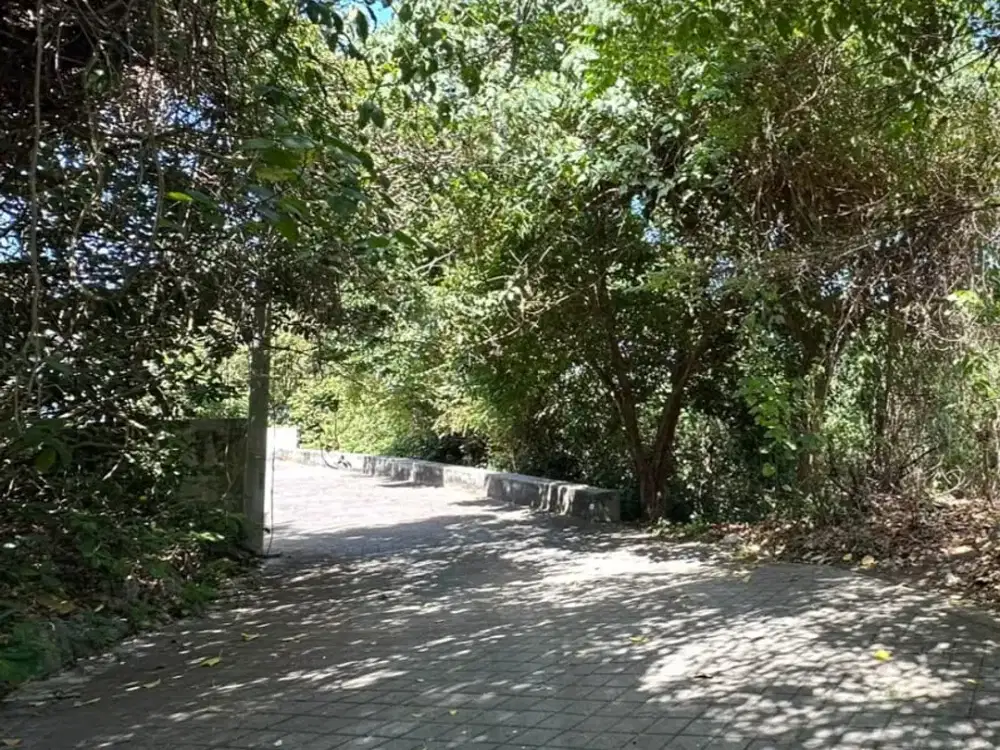 Tanah 70 Are Lokasi Strategis Dijual di Toyaning, Kuta Selatan