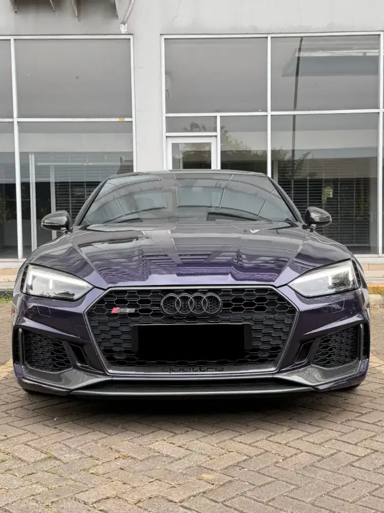 Audi RS5 2019 metik v6