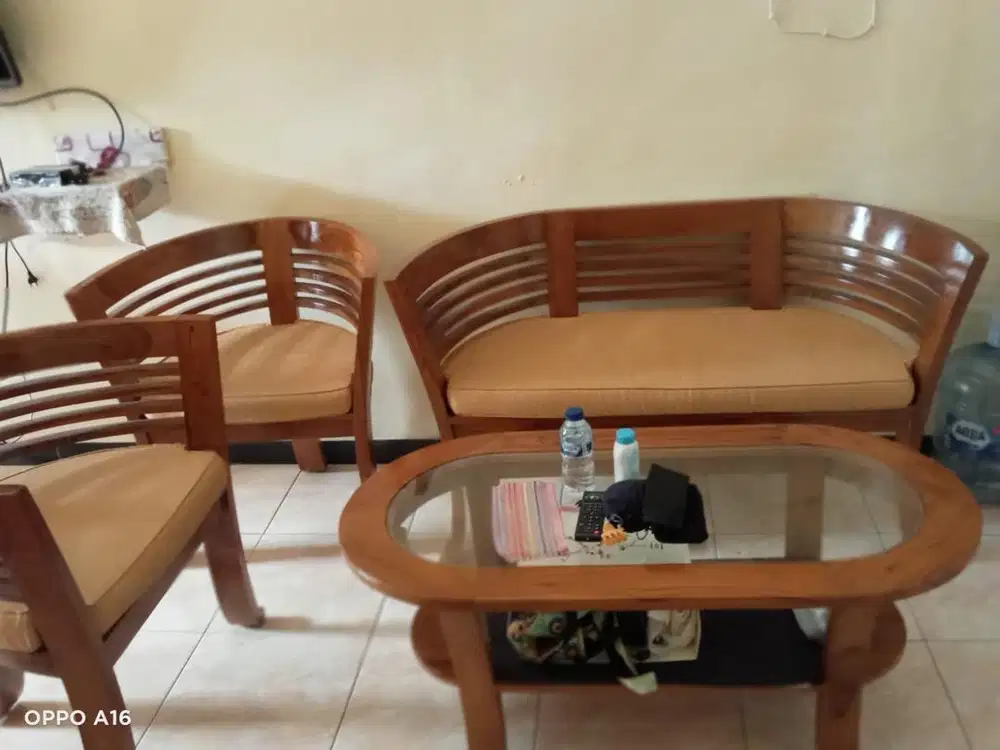 Meja Tamu, Meja Makan, AC, Shofa, Lemari