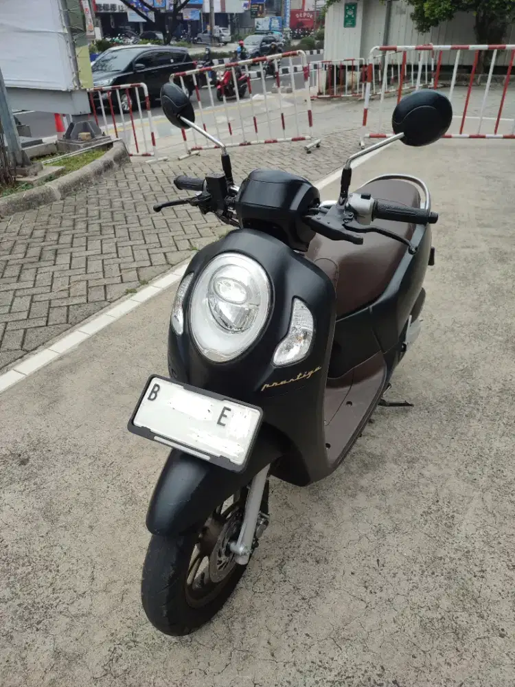 SCOOPY PRESTIGE 2024