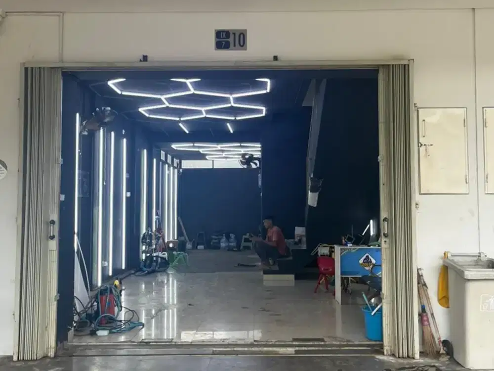 Take Over Ruko 3 Lantai + Usaha Auto Detailing Harapan Indah