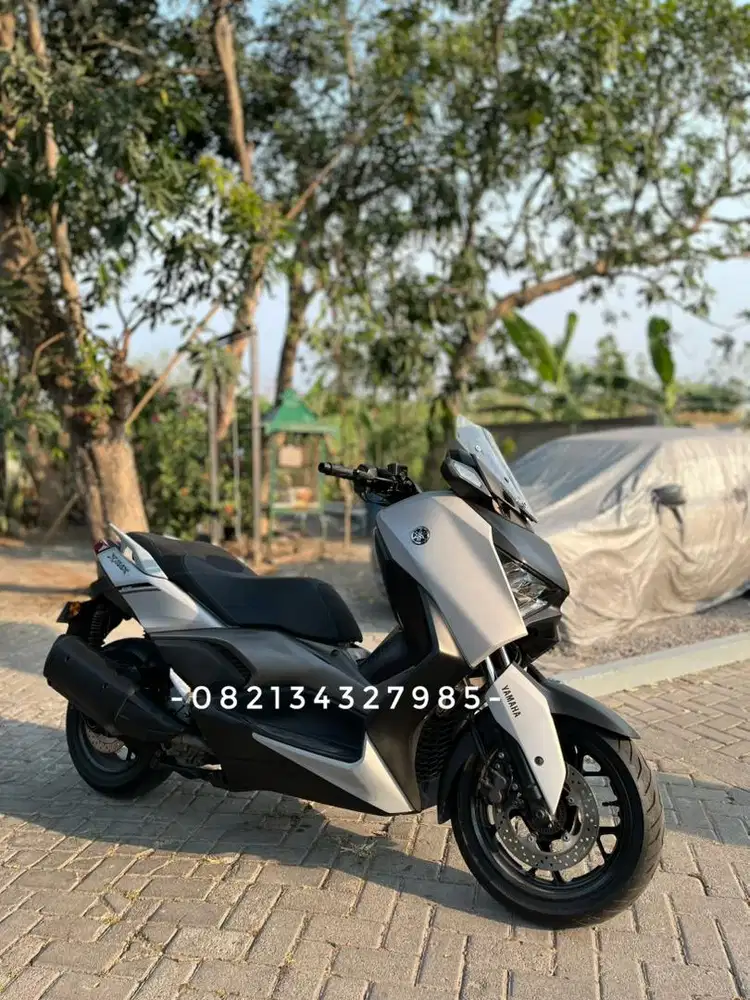 XMAX 250 CONNECTED 2023