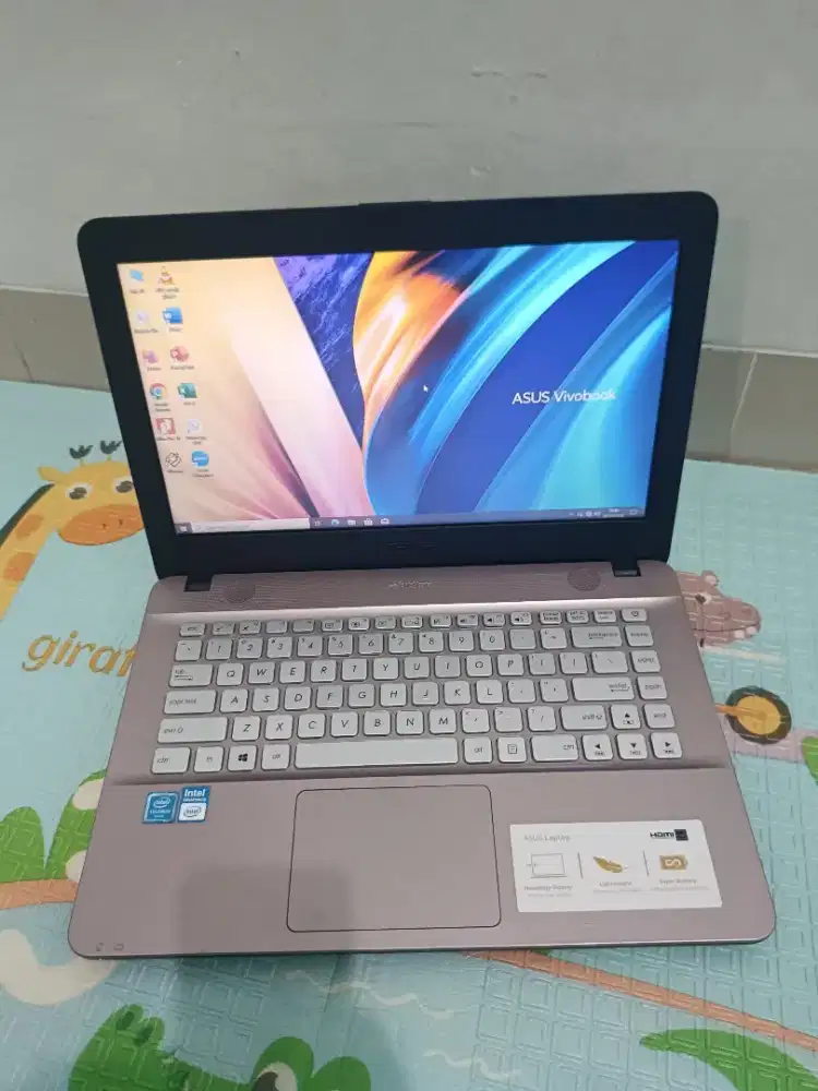 Laptop Asus Vivobook X441MA RAM 8GB SSD 256