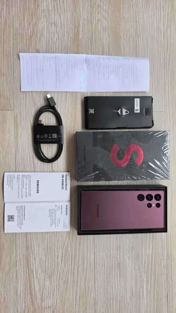 Samsung Galaxy S22 Ultra 5G Burgundy ex SEIN 12/256