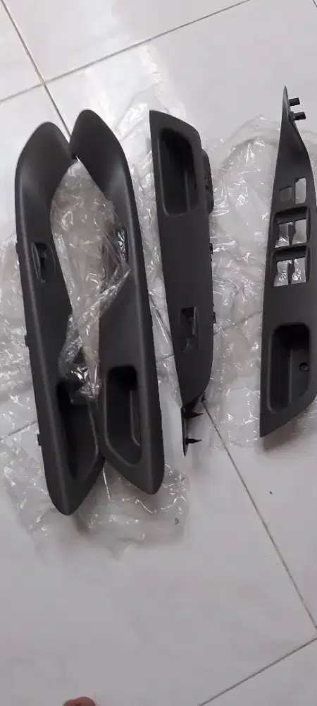 Handle pintu grand Innova 2012, sandaran pintu