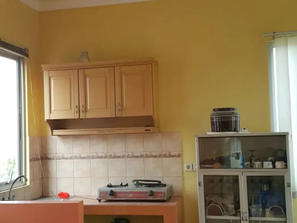 DIJUAL RUKO 4 LANTAI LOKASI STRATEGIS DI BULEVARD HIJAU HARAPAN INDAH, BEKASI