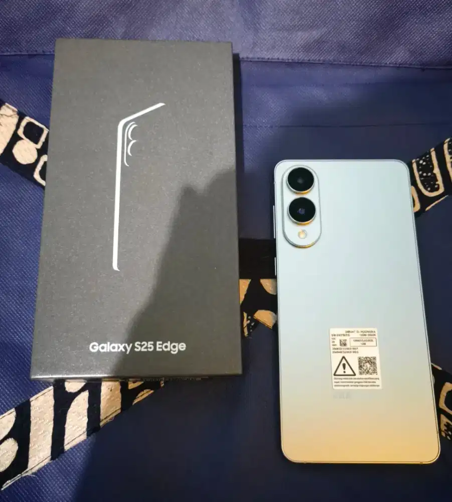 Samsung S25 Edge Silver 12/256GB Garansi 15-08-2027 (BACA DESKRIPSI)