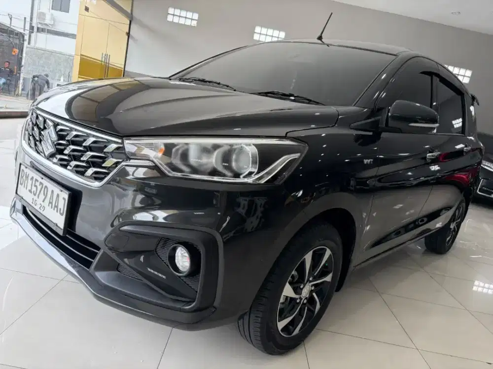 Ertiga GX hybrid 1.5 Manual 2024, KM Low
