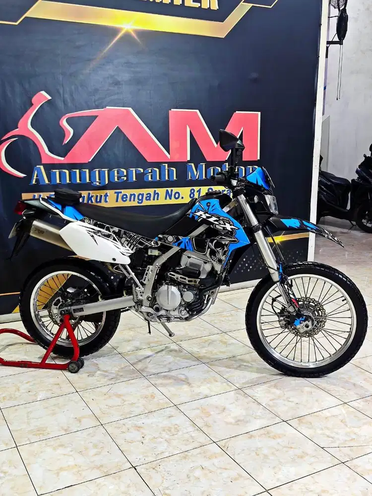 Kawasaki KLX 250cc BE Extreme hitam th 2013. Anugerah motor rungkut