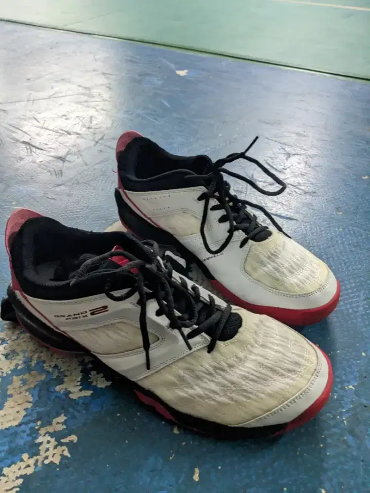 Sepatu badminton hi-qua Grand Prix 2