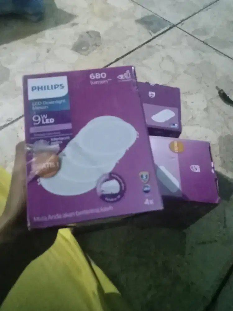 Lampu downlight