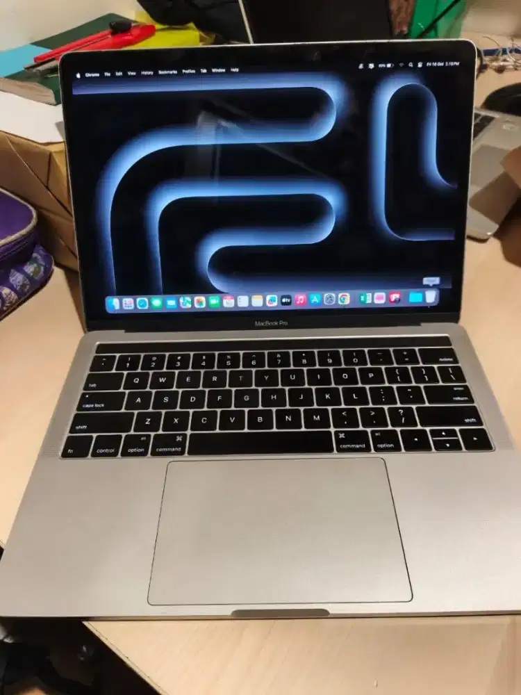 Macbook pro 2016 minus