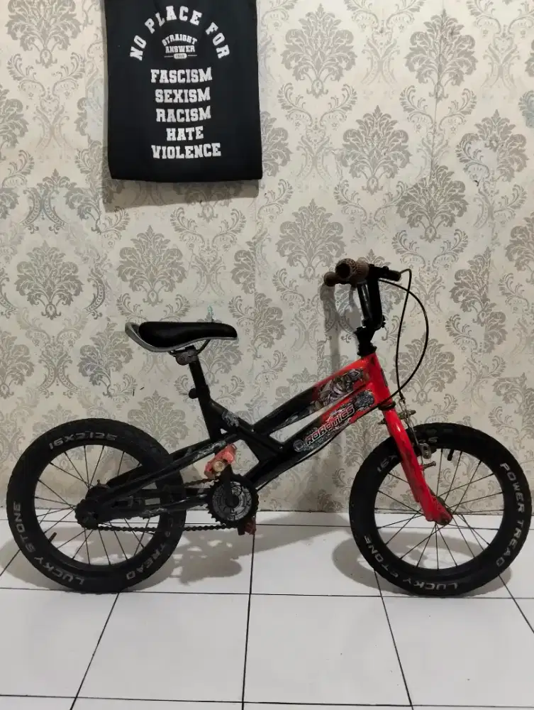 Sepeda BMX anak ukuran 16 untuk umur 4 sampai 7 tahun