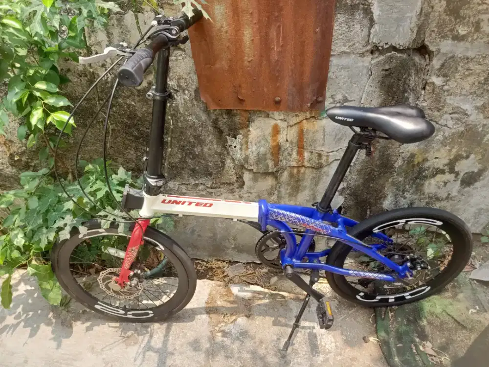 Sepeda lipat united nigma 10S