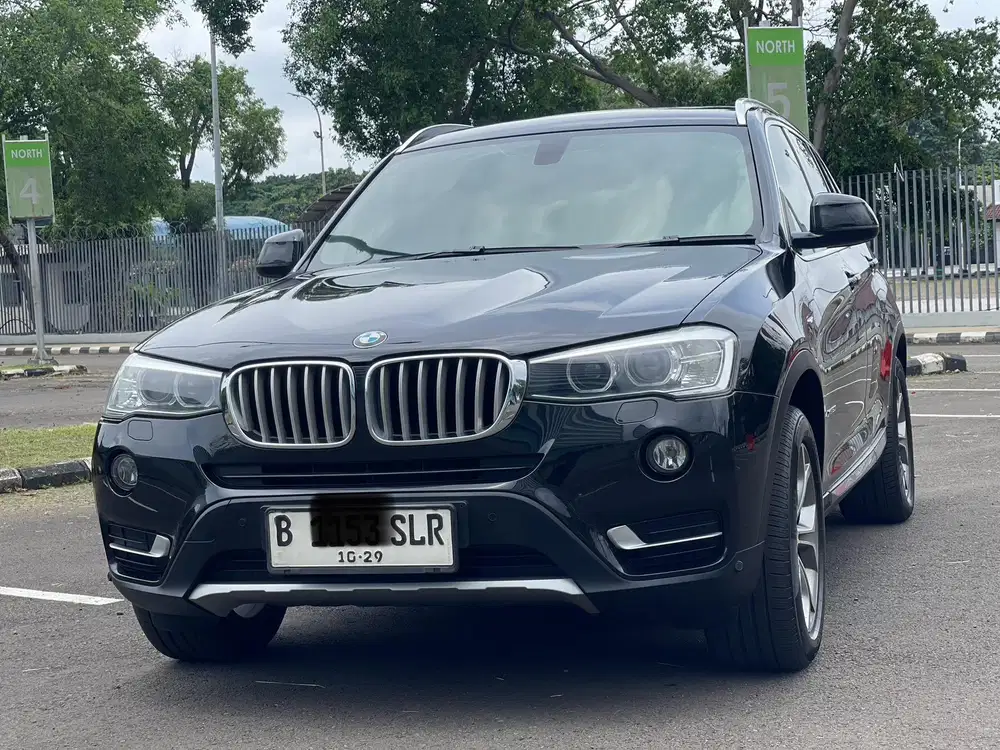 DIJUAL CEPAT MOBIL BMW X3 AT 2015 HITAM