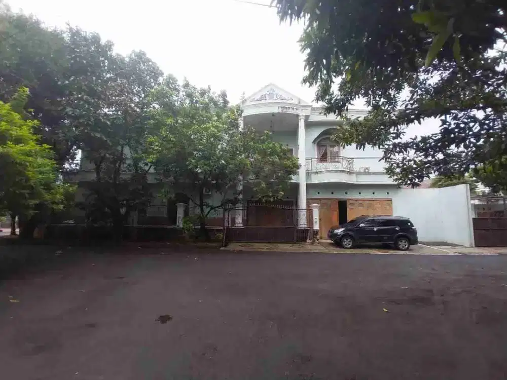 RUMAH BESAR HARGA MURAH DI BSD SERPONG