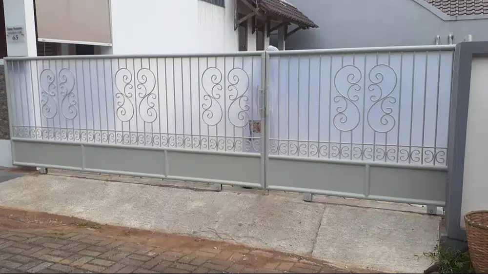 Pagar besi tempa