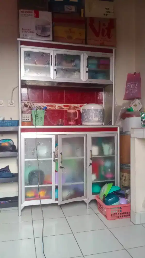 Lemari rak dapur
