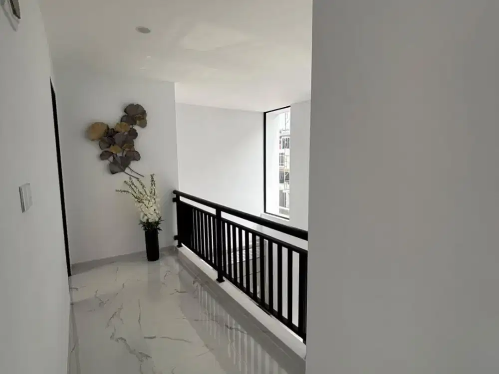 Rumah 3 Lantai High Ceiling Void dan Open Space Harga start from 1.7m